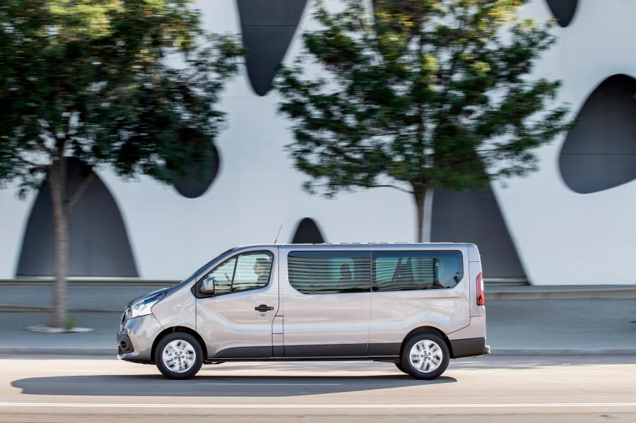  Nissan NV300 Combi 2016 года  (фото 5 из 32)